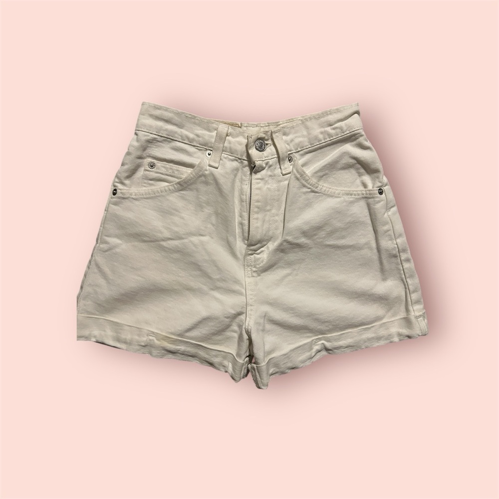 Women's Cream Levi’s 954 High-Waisted Shorts